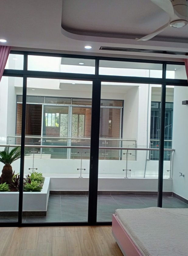CÔNG TY TNHH MỘT THÀNH VIÊN SẢN XUẤT VÀ TRANG TRÍ NỘI THẤT MINH NGUYỆT